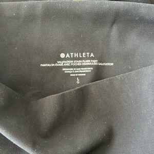Athleta Women’s Black Salutation Stash Flare pants size large